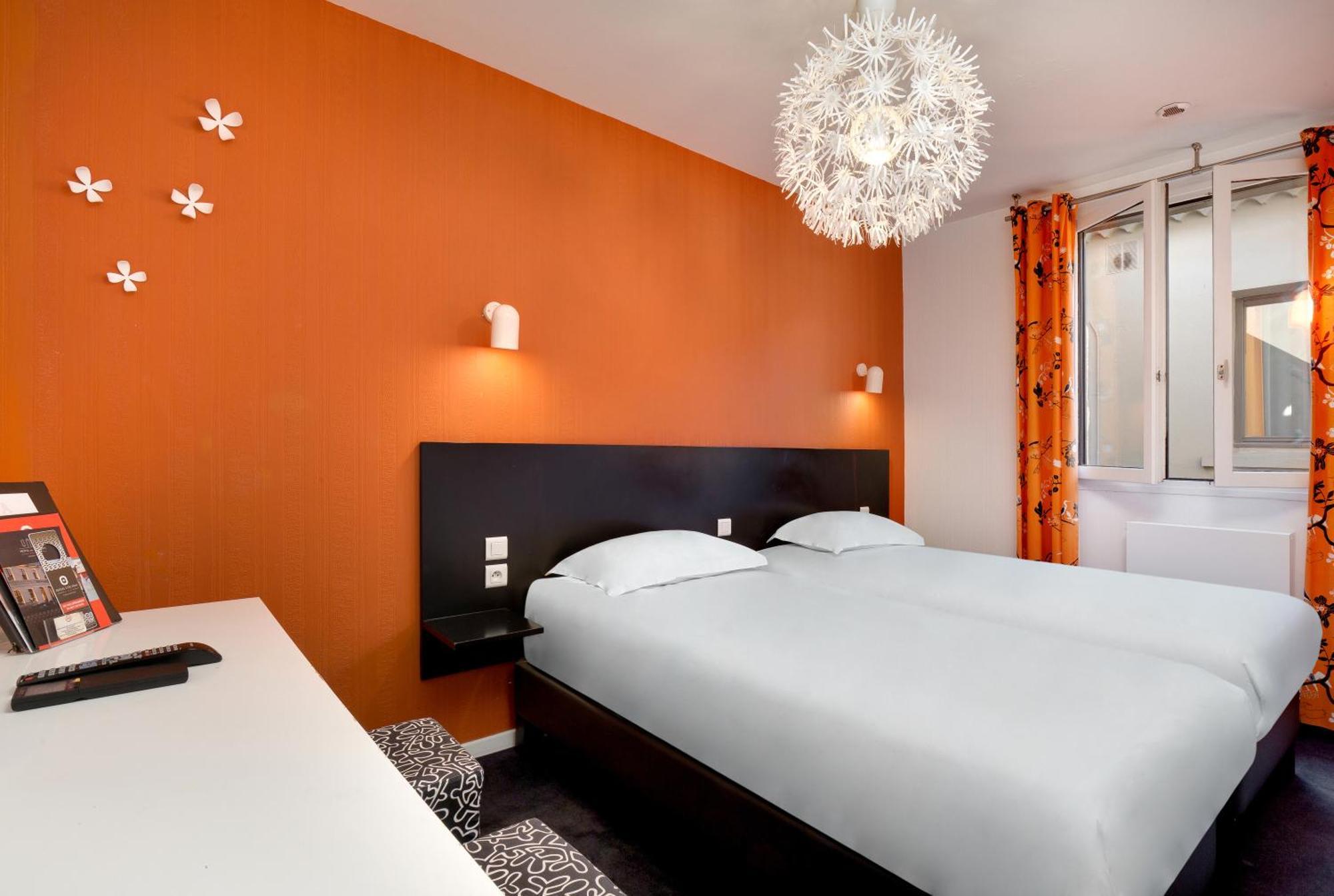 Hotel De L'Octroi Carcassone Room photo